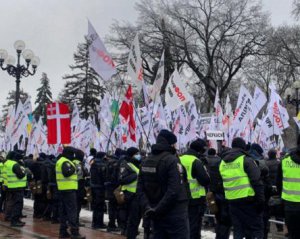 Протесты ФОПов на Майдане продолжаются. Участники ждут подмогу