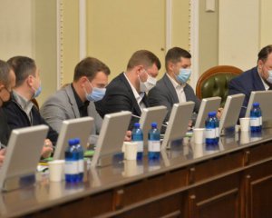 Рейтинг "слуг" посипався - втратили рекордну підтримку