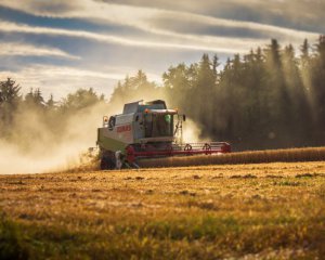 Рада приняла выгодный легальным аграриям законопроект