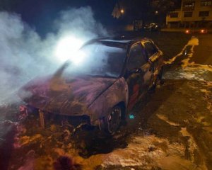 Знайшли біля згорілого авто: назвали причину загибелі українця в Польщі