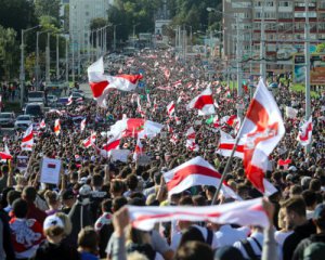 Скільки білорусів шукали політпритулку в Україні після початку протестів