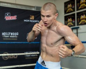 Український боксер отримав $70 за свій дебютний бій у США