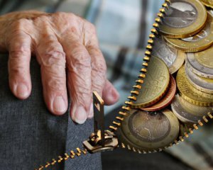 Приемлемый для украинцев размер пенсии в 3 раза выше существующего