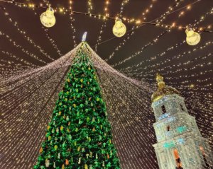 Скільки працюватимуть новорічні локації у Києві 