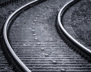 17-летний парень лишился ног, выпав из поезда на ходу