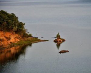 Лодка перевернулась при подходе к причалу: много погибших