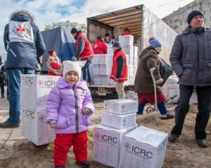 На Донбас відправили майже 400 тонн гумдопомоги