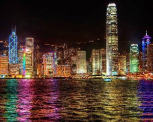 Відкрили рекордно довгий підводний тунель за $6 млрд