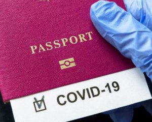 Угорщина першою в Європі планує ввести Covid-паспорт