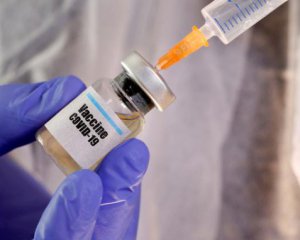 Україна отримає 1,8 млн доз китайської вакцини проти Covid-19