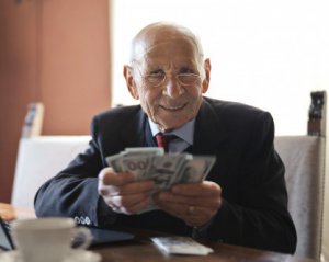 Украинские пенсионеры получат надбавки к пенсии