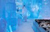 Отель изо льда и снега завораживает туристов: сказочные фото ледяных номеров
