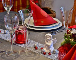 Рождественские праздники: высок ли риск подхватить Covid-19 в гостях