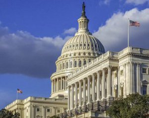 Невідомі погрожують направити на Конгрес США літак на тлі затвердження перемоги Байдена на президентських виборах