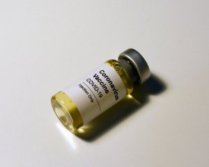 У Ізраїлі заперечують контрабанду вакцин для українських чиновників