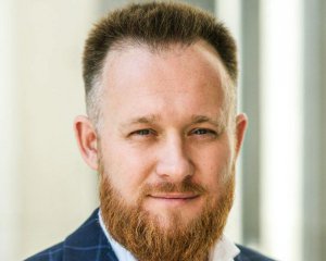 Скандальний "слуга" вважає вакцинацію від Covid-19 "змовою"