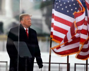 Трамп хотів би помилувати сам себе