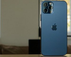 Сколько сэкономила Apple на отсутствии блока питания в iPhone 12