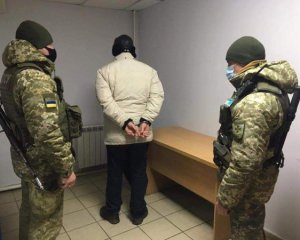 Шел пешком из России: на украинской границе задержали рецидивиста