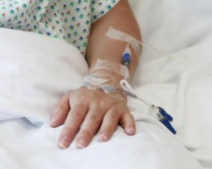 Лікувала хворобу: жінка отруїлася мухоморами, які замовила в інтернеті