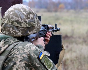 Бойовики на Донбасі поранили українського військового