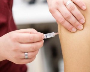 Нідерландці скаржилися на побічні ефекти після вакцинування