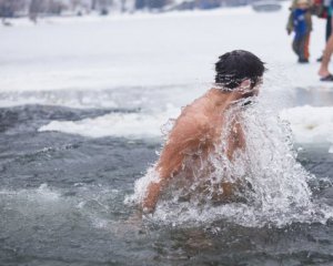 Купание на Крещение грехов не смывает - ПЦУ