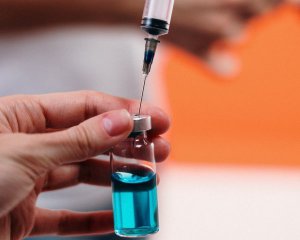 МОЗ планує розпочати вакцинацію у лютому