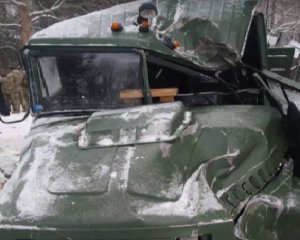 На Яворівському полігоні перекинулося авто з військовими: є постраждалі