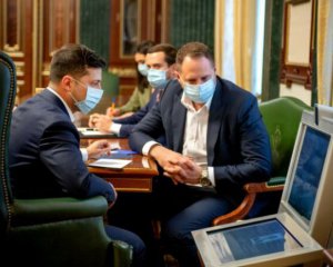 Офіс президента попіарився на ситуації з нетверезим чиновником