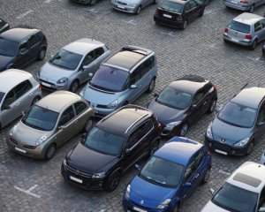 Українських водіїв по-новому штрафуватимуть за паркування