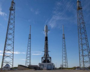Запуск ракети Falcon 9 відклали на добу