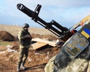 Оккупанты палили из тяжелого оружия на Донбассе