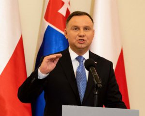 Президент Польщі закликав ЄС посилити санкції щодо РФ