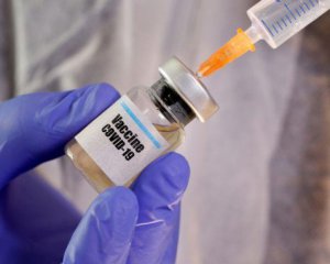 Заработанного за время пандемии самыми богатыми людьми достаточно, чтобы вакцинировать мир