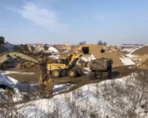 В Одесской области разворовали песка на миллионы гривен