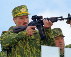 Беларусь внезапно начала военные учения на фоне протестов в России