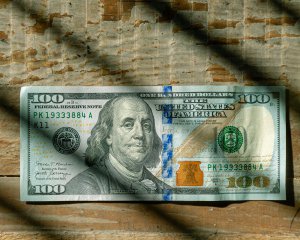 Как за сутки изменился курс доллара