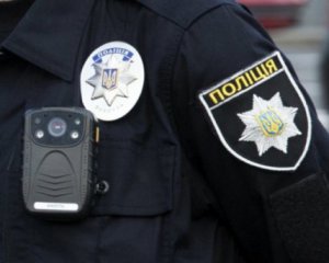 Курсант МВС &quot;вийшов&quot; із вікна на п&#039;ятнадцятому поверсі: перші подробиці