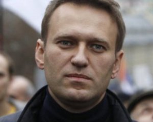 Суд відмовляється відпускати Навального