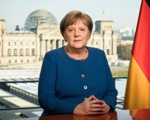 Вакцинуватись від коронавірусу потрібно щороку - Меркель