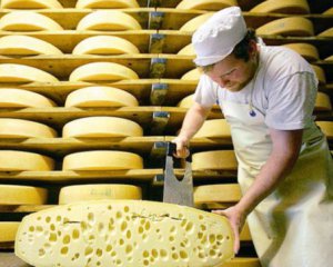 Банки начали выдавать кредиты под залог головки сыра