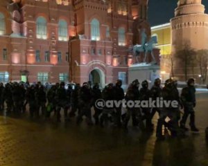 У Москві почали затримувати протестувальників
