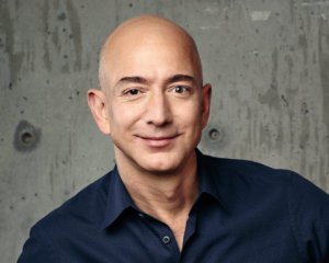 Засновник Amazon піде з посади гендиректора