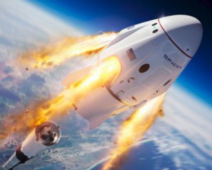 Компания Илона Маска впервые отправит людей в космос