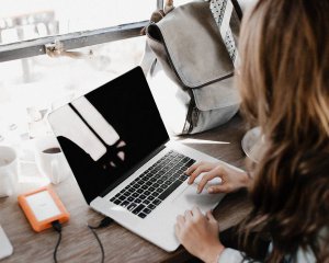 Парламент визначив нові правила роботи для дистанційних працівників