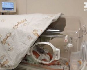 Врятували немовля з Covid-19, яке народилося на 28-му тижні вагітності