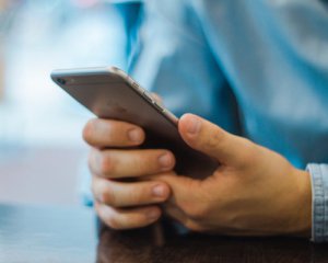 Рада отменила бумажные трудовые книжки и запустила автоматическое начисление пенсий