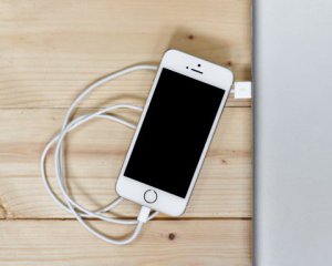 Apple разрабатывает уникальную зарядку
