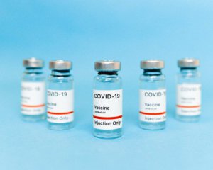 Украина одна из первых получит вакцину от программы Covax